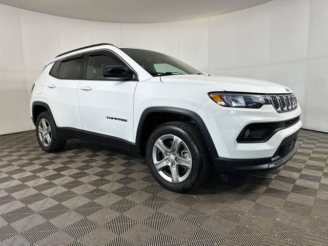 Used 2023 Jeep Compass Latitude video 2