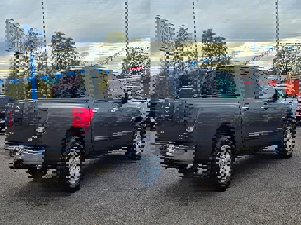 Used 2004 Nissan Titan SE image 27
