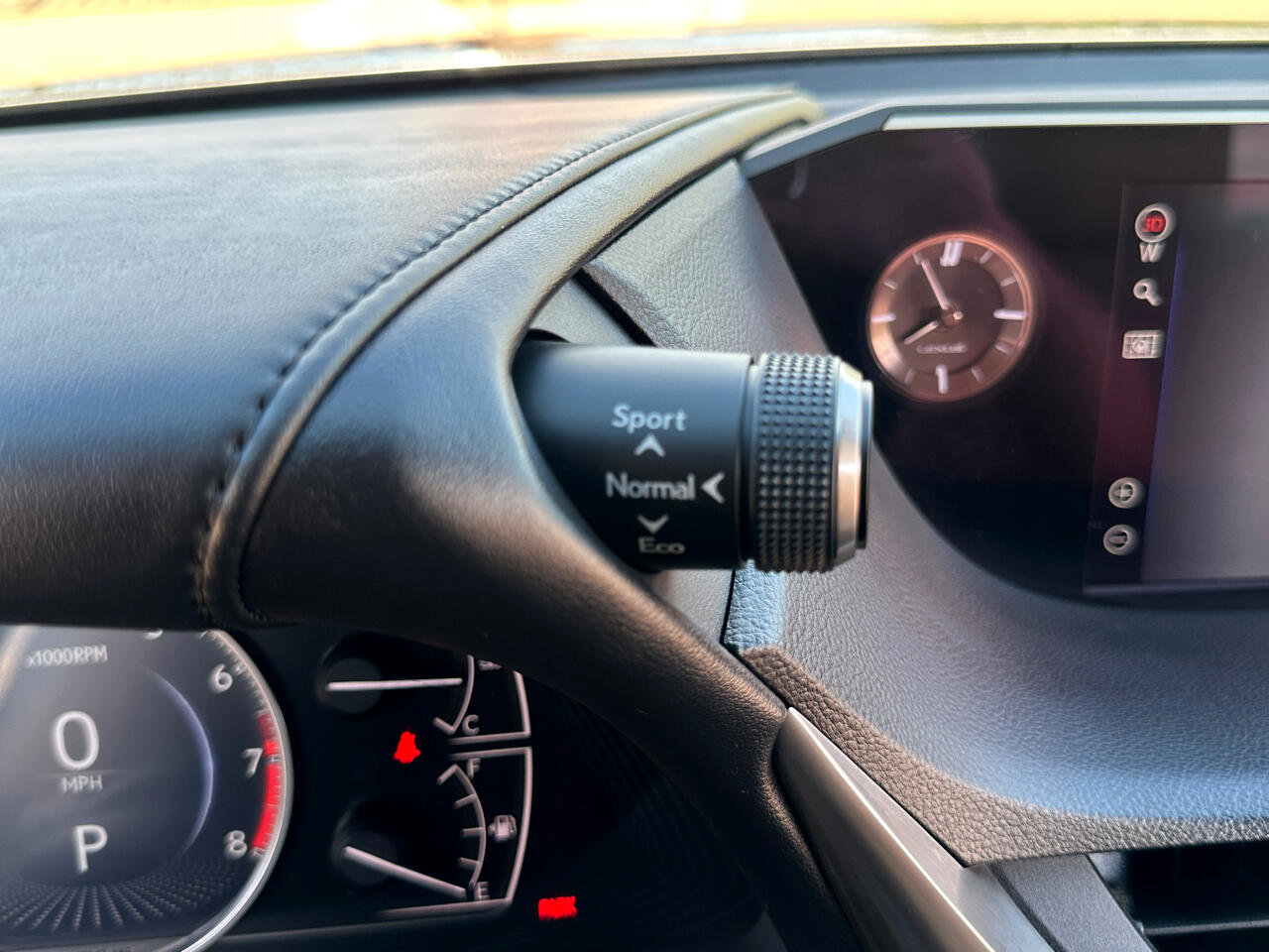 Used 2020 Lexus ES 350 w/ Luxury Package image 43
