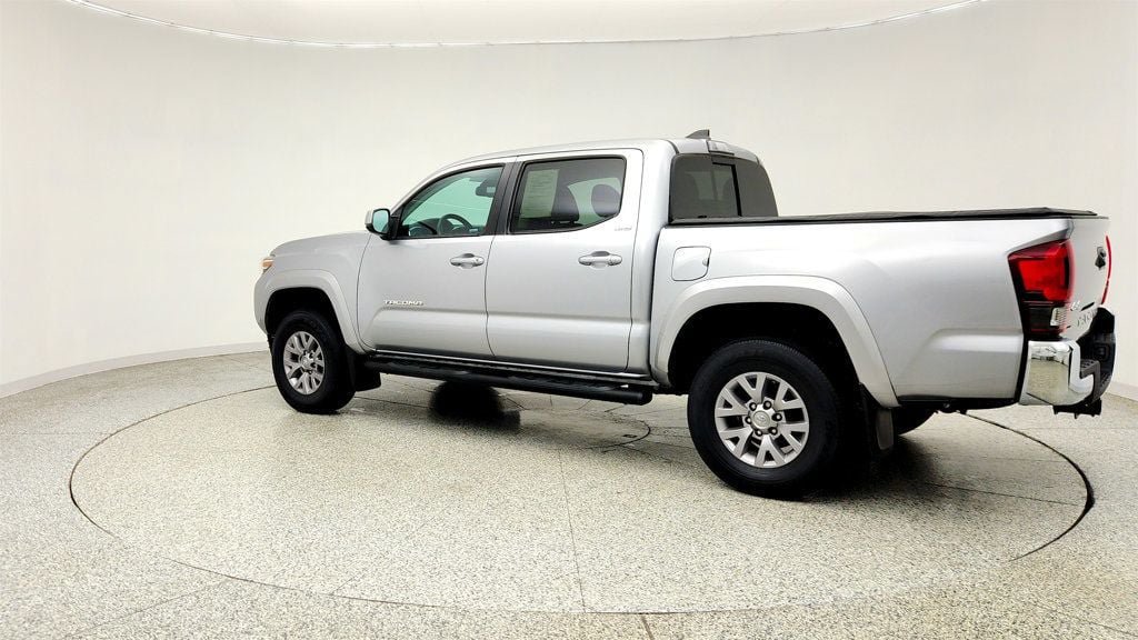 Used 2019 Toyota Tacoma SR5 AWD/4WD image 7