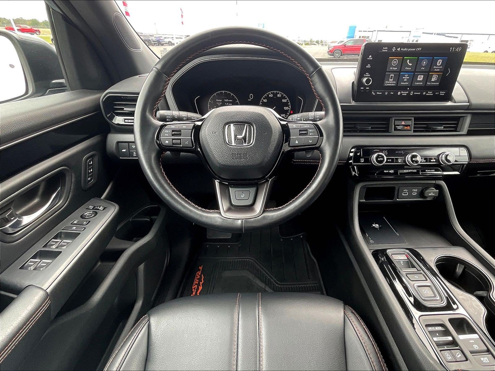 Certified 2024 Honda Pilot TrailSport image 11