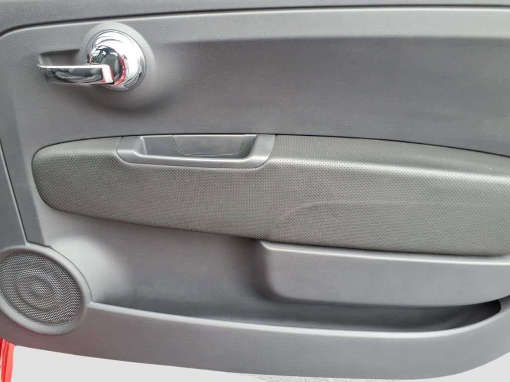 Used 2015 FIAT 500 Sport image 10