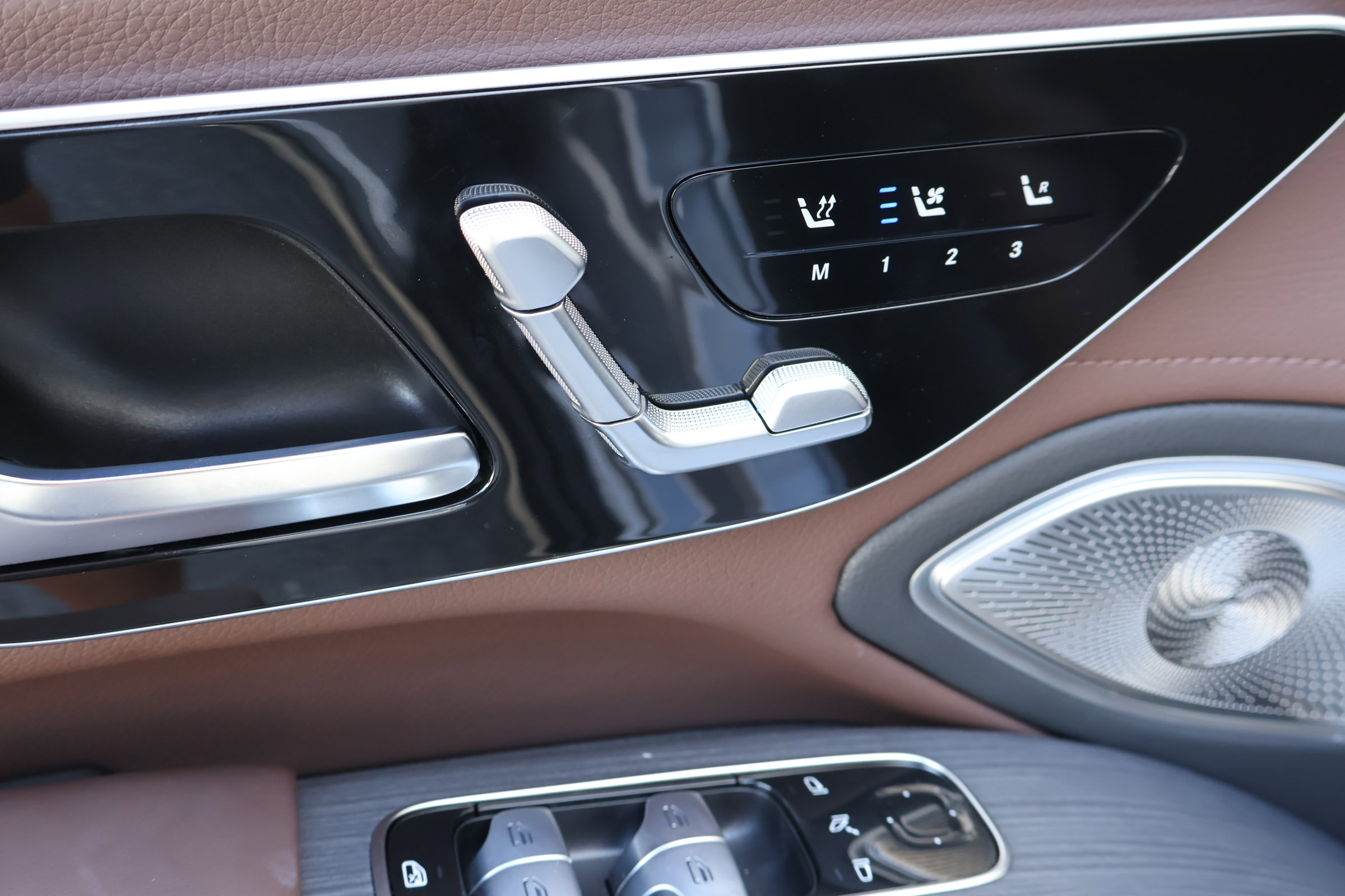 New 2025 Mercedes-Benz EQS 450+ 4MATIC Sedan image 14