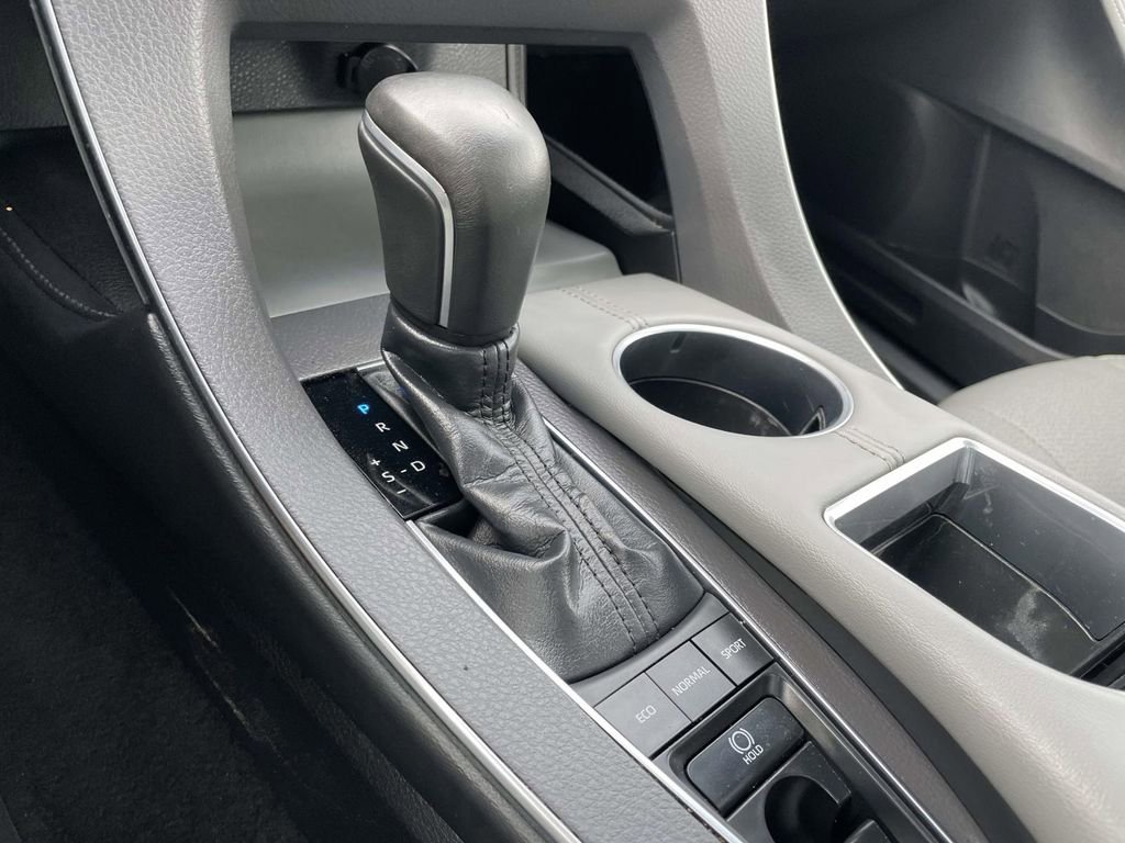 Used 2019 Toyota Avalon Limited w/ Advanced Safety Package image 43