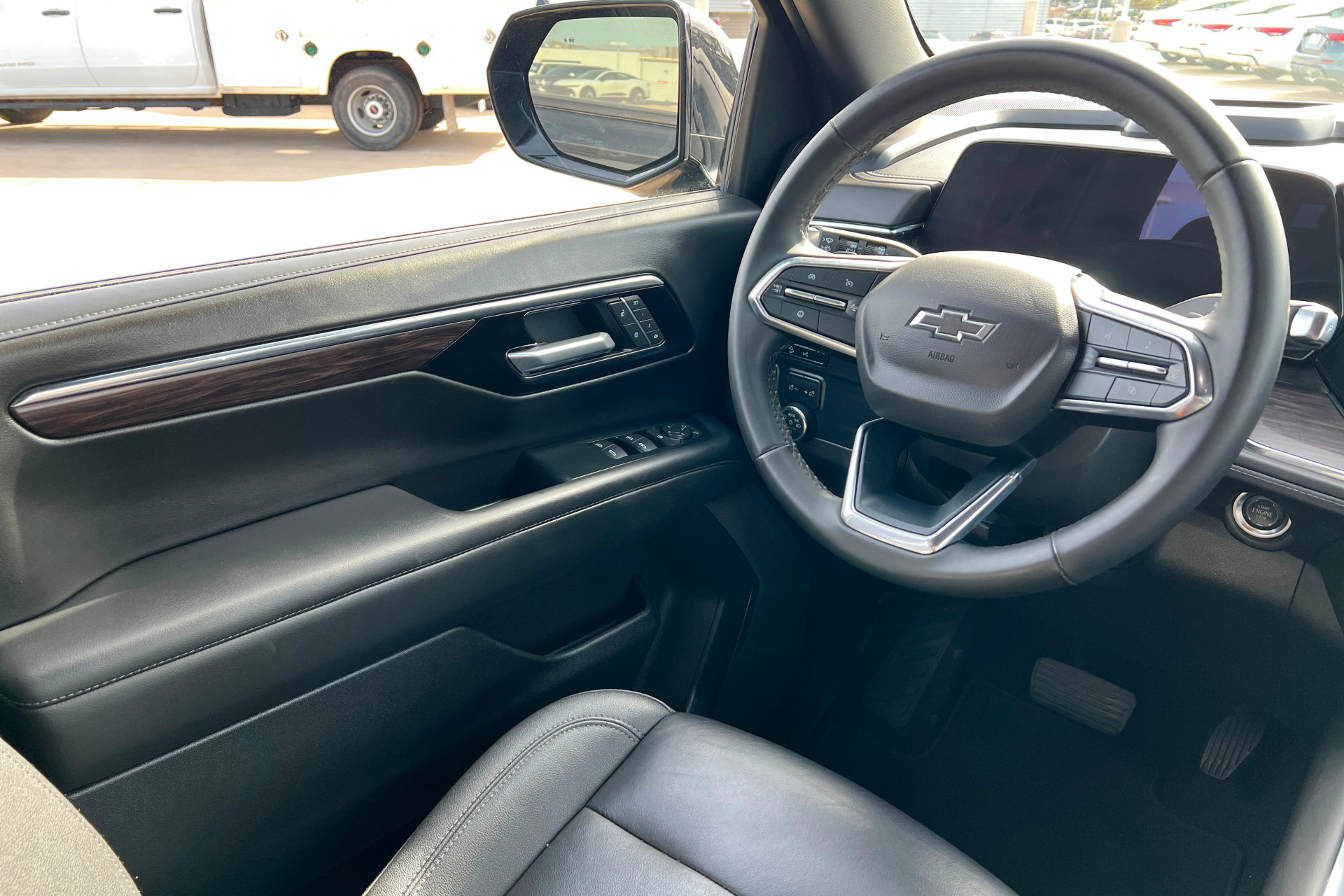 Certified 2025 Chevrolet Tahoe Z71 image 12