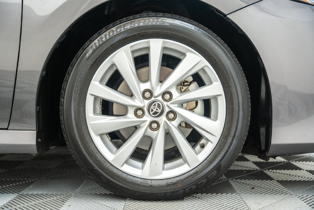 Certified 2023 Toyota Camry LE FWD image 17