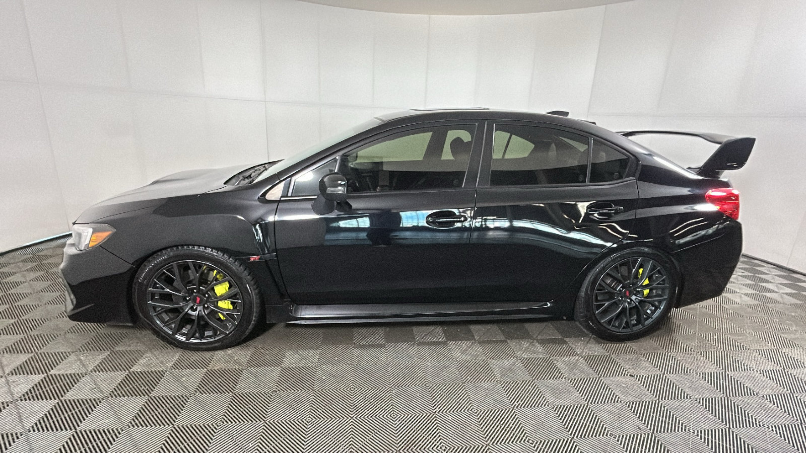 Used 2018 Subaru WRX STI w/ Popular Package #1 AWD/4WD image 7