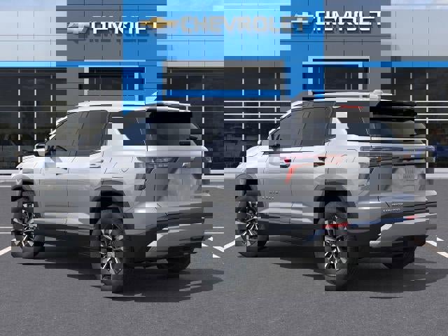 New 2026 Chevrolet Equinox LT w/ Convenience Package II image 3