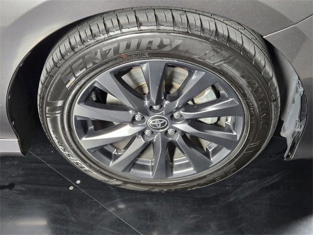 Used 2020 Toyota Camry LE image 9