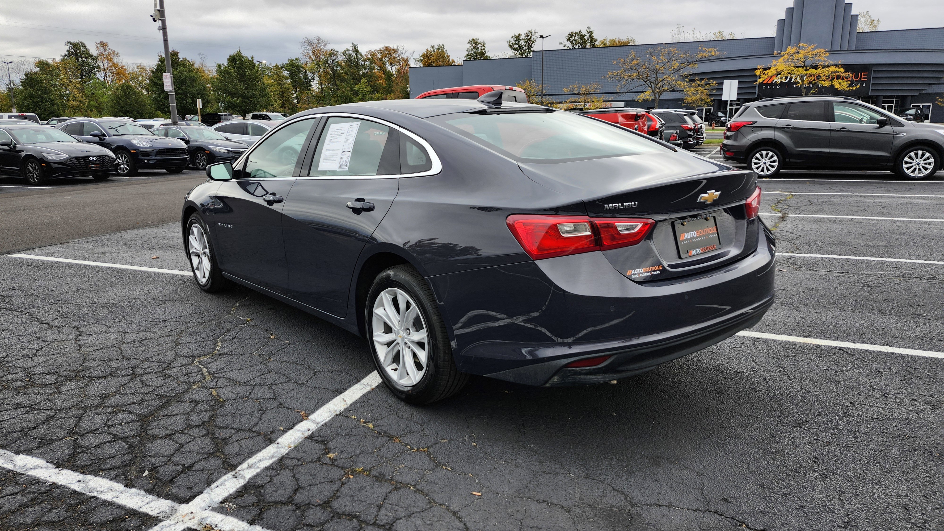 Used 2025 Chevrolet Malibu LT image 9