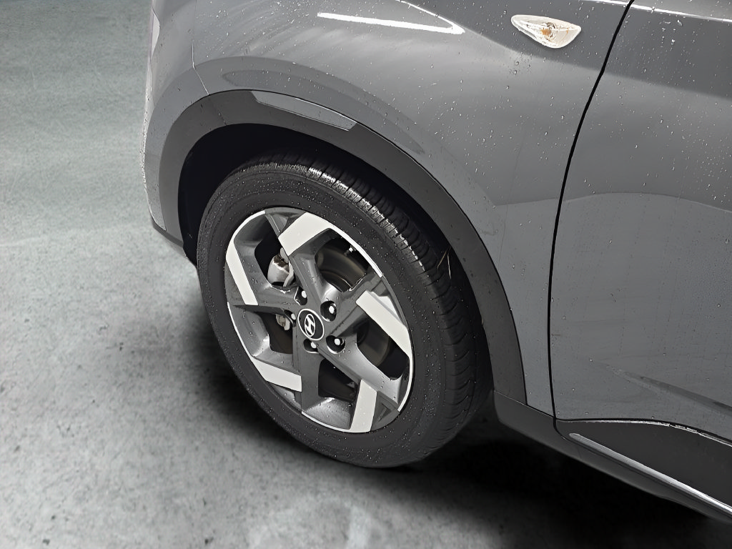 Certified 2026 Hyundai Venue SEL FWD image 39