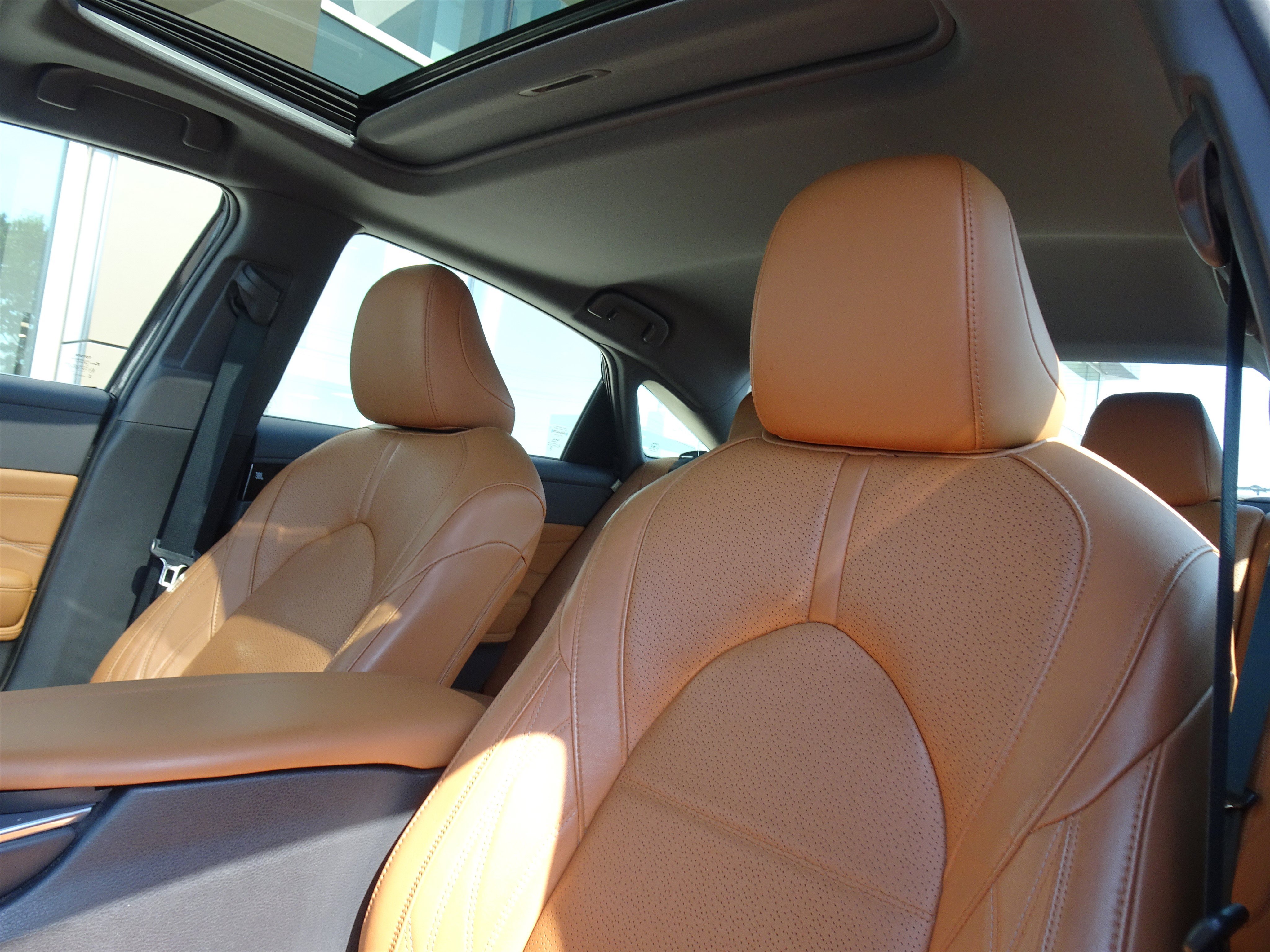 Used 2020 Toyota Avalon Limited w/ Advanced Safety Package FWD image 10