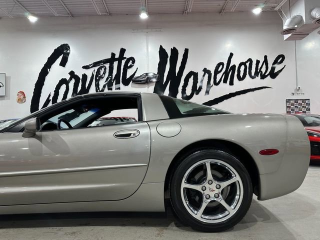 Used 2002 Chevrolet Corvette Coupe image 7