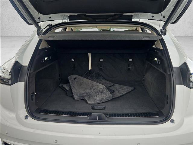 Used 2021 Buick Envision Avenir w/ Technology Package II FWD image 6