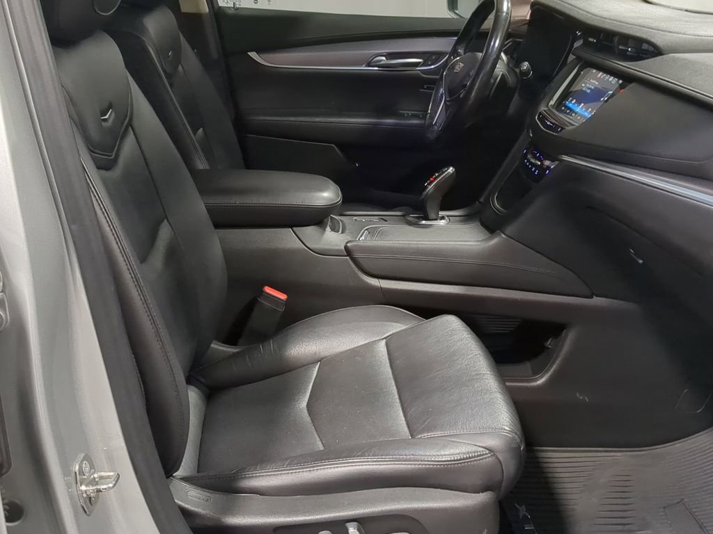 Used 2019 Cadillac XT5 Premium Luxury image 27