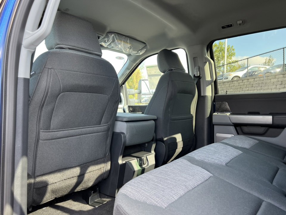 New 2026 Ford F250 4x4 Crew Cab Super Duty image 40