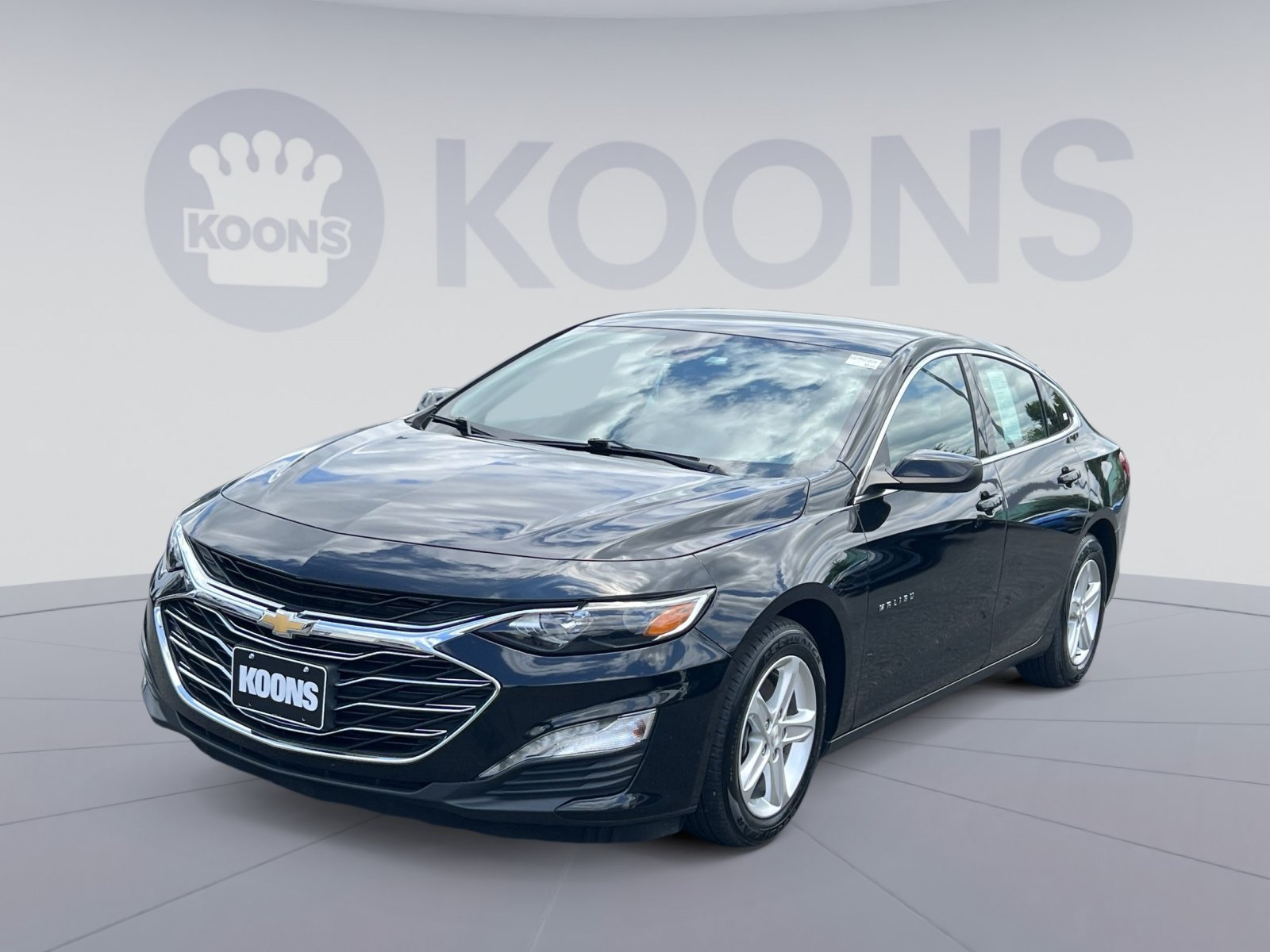 Used 2023 Chevrolet Malibu LT FWD image 1