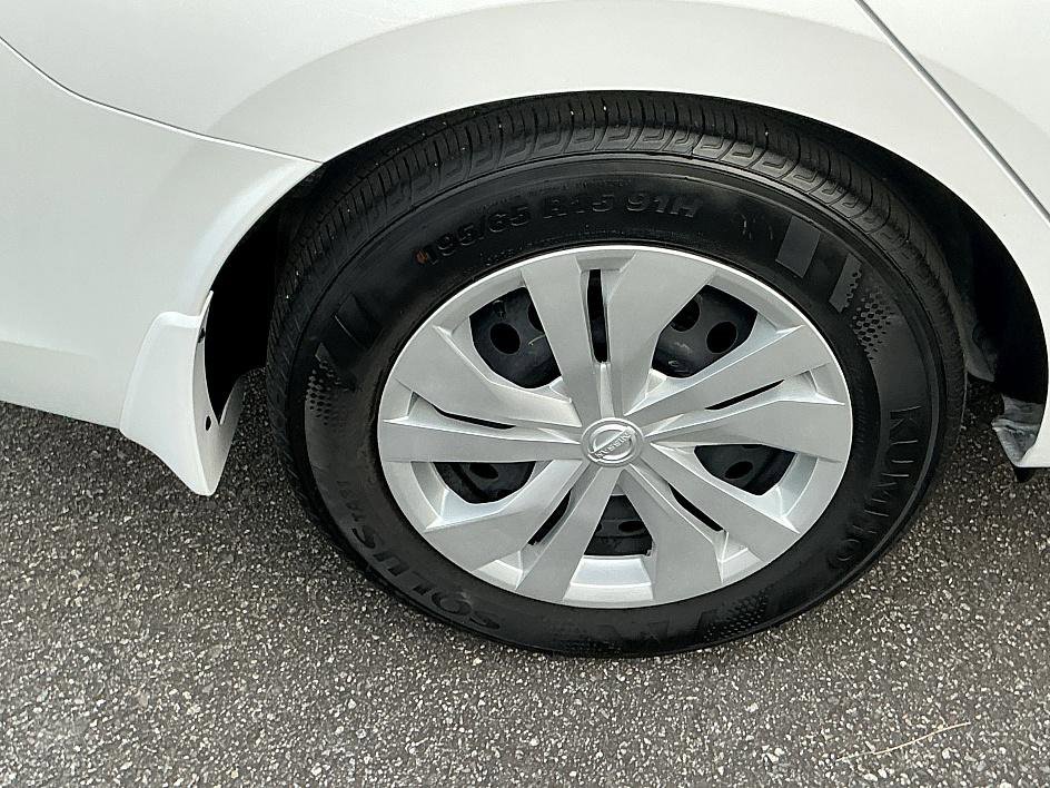 Certified 2024 Nissan Versa S image 9