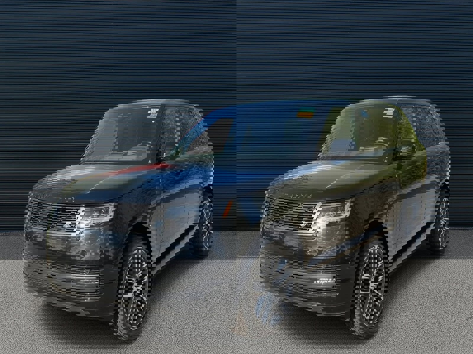 New 2025 Land Rover Range Rover SE