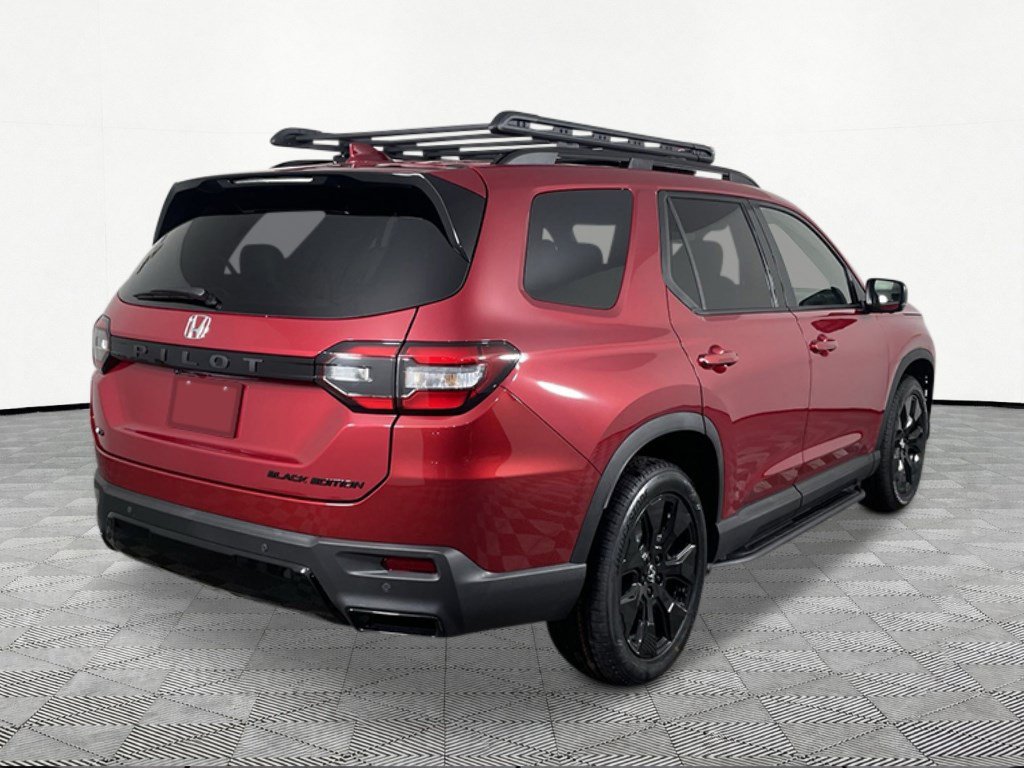 New 2026 Honda Pilot Black Edition image 7