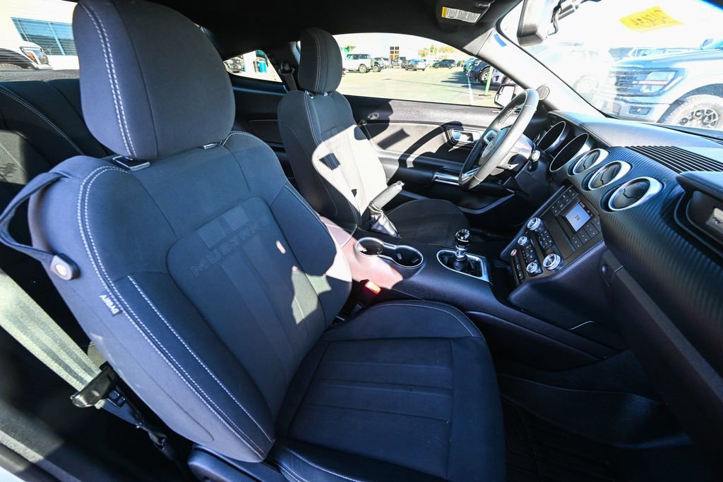 Used 2019 Ford Mustang Coupe image 25