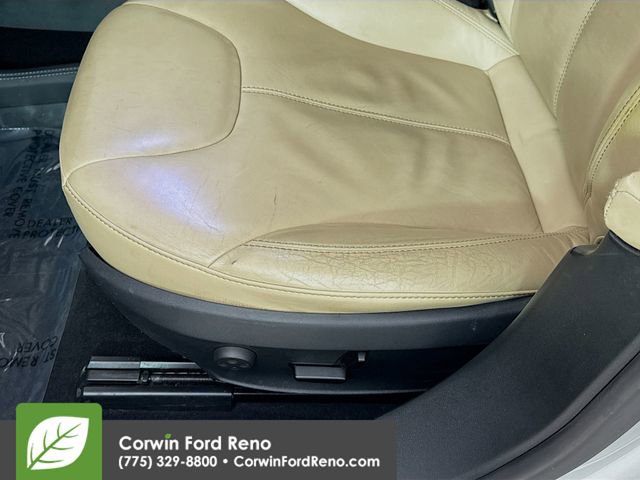 Used 2014 Tesla Model S Base image 19