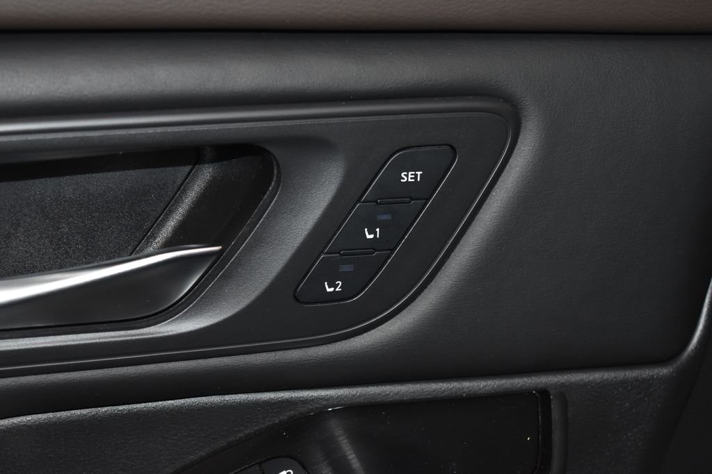 Used 2023 Nissan Rogue SL w/ SL Premium Package image 5