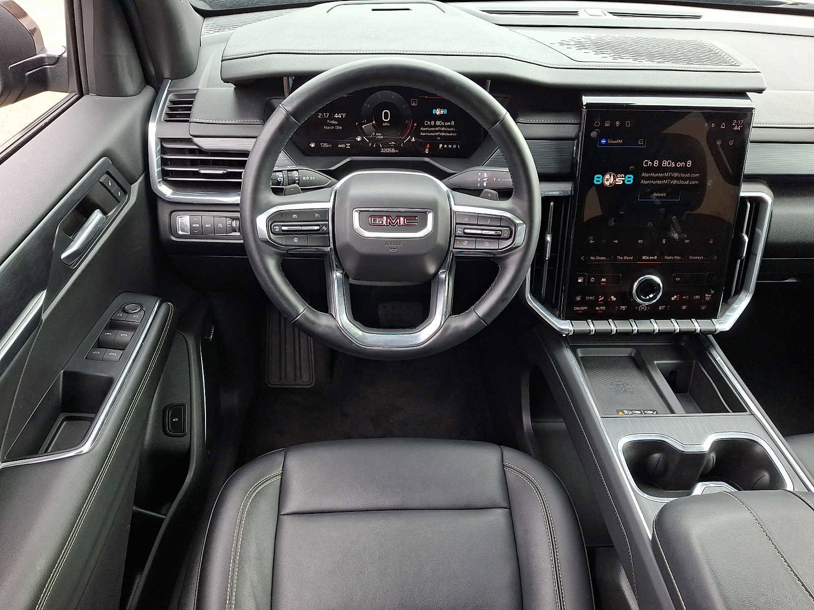 Used 2024 GMC Acadia Elevation image 12