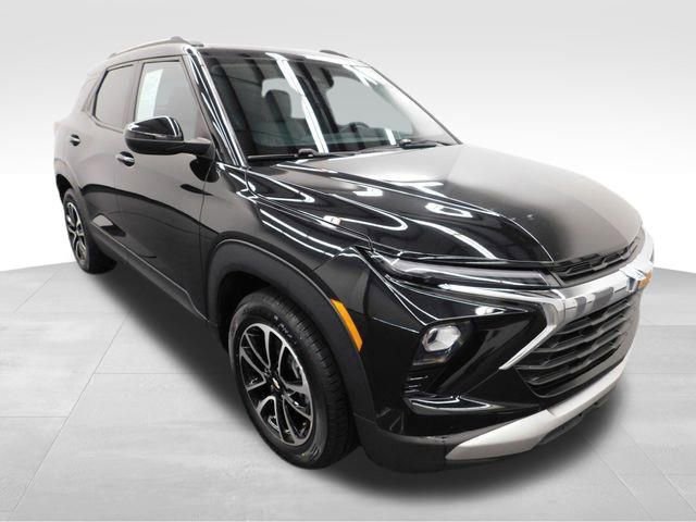 Used 2024 Chevrolet TrailBlazer LT w/ Convenience Package image 2