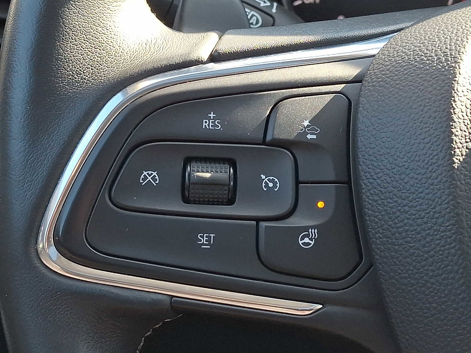 Used 2023 Buick Envision Essence w/ Sport Touring Package image 21