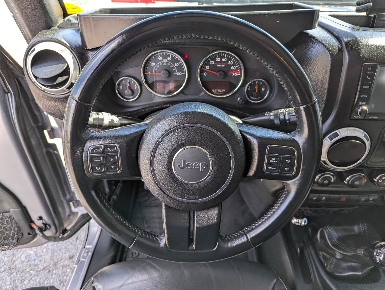 Used 2017 Jeep Wrangler Rubicon AWD/4WD image 15