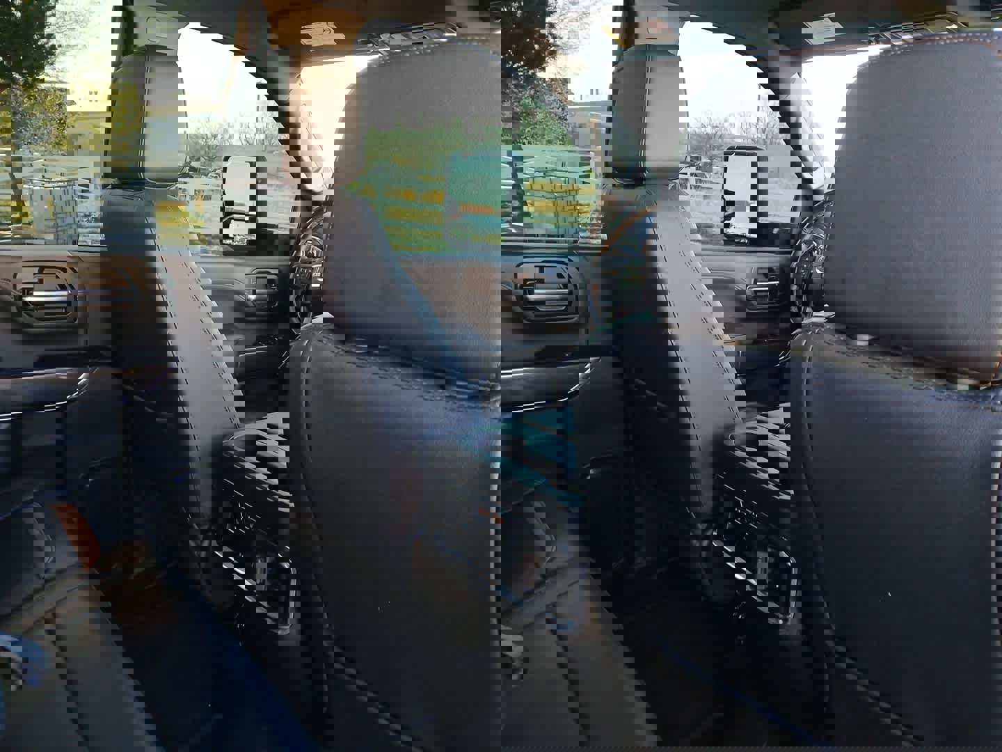 Used 2023 GMC Sierra 2500 AT4 w/ AT4 Preferred Package image 61