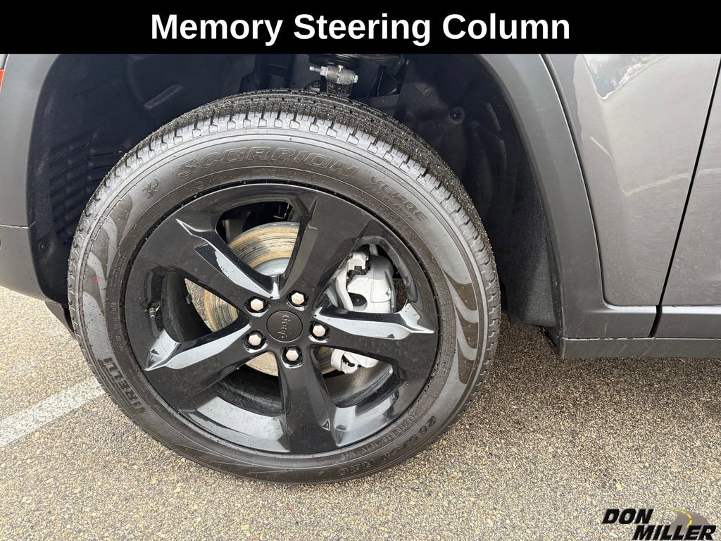 New 2025 Jeep Grand Cherokee Limited w/ Luxury Tech Group II image 9