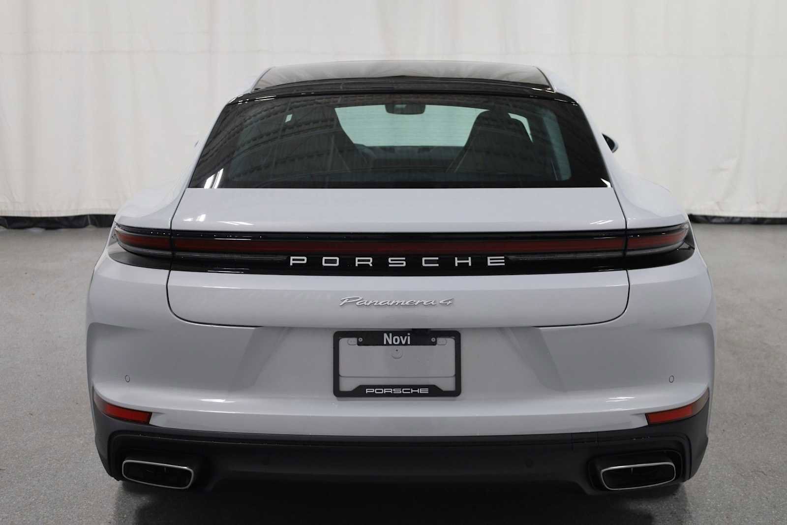 New 2025 Porsche Panamera 4 image 7