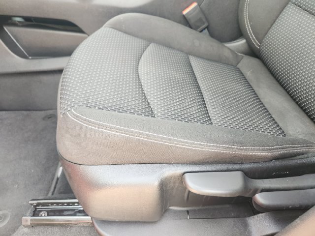 Used 2024 GMC Terrain SLE w/ Elevation Edition FWD image 23