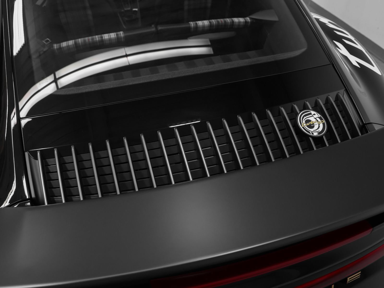 Certified 2025 Porsche 911 Turbo S AWD/4WD image 33