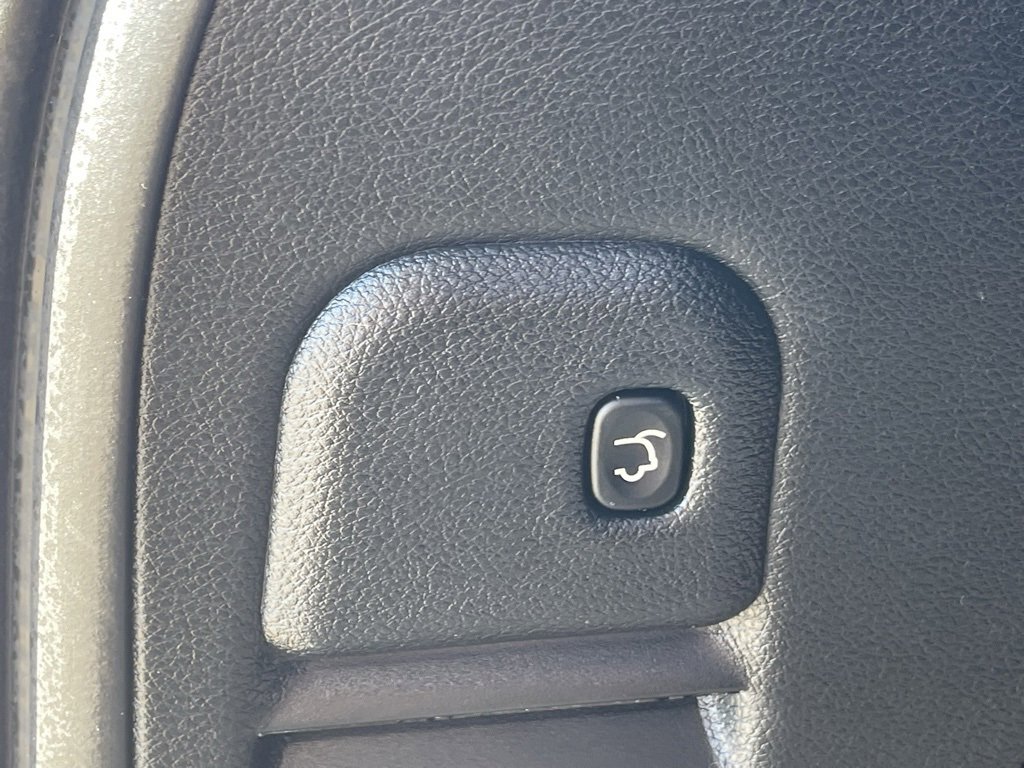 Used 2021 Jeep Grand Cherokee Laredo X image 13