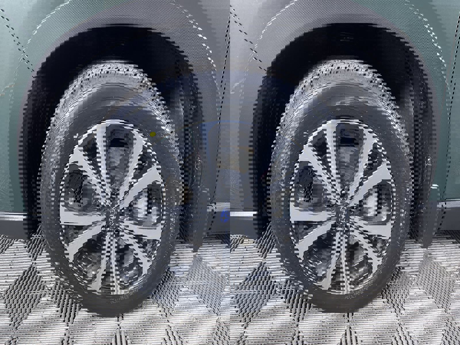 Certified 2023 Subaru Forester Limited w/ Popular Package #2 image 24