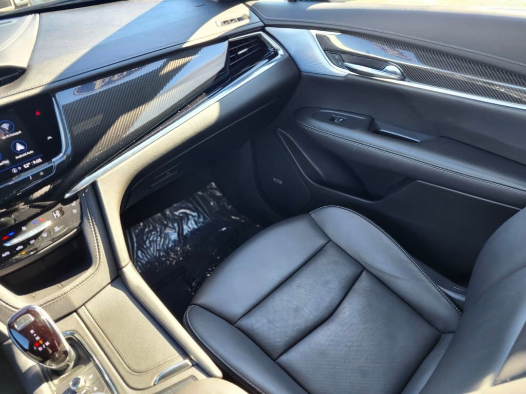 Certified 2024 Cadillac XT6 Sport w/ LPO, Floor Liner Package image 13