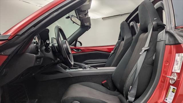 Used 2017 MAZDA MX-5 Miata RF Club image 13