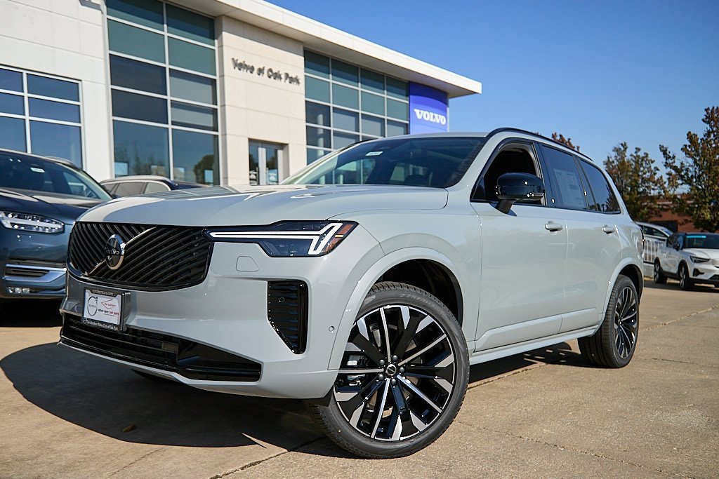 New 2026 Volvo XC90 B6 Ultra w/ Protection Package image 1