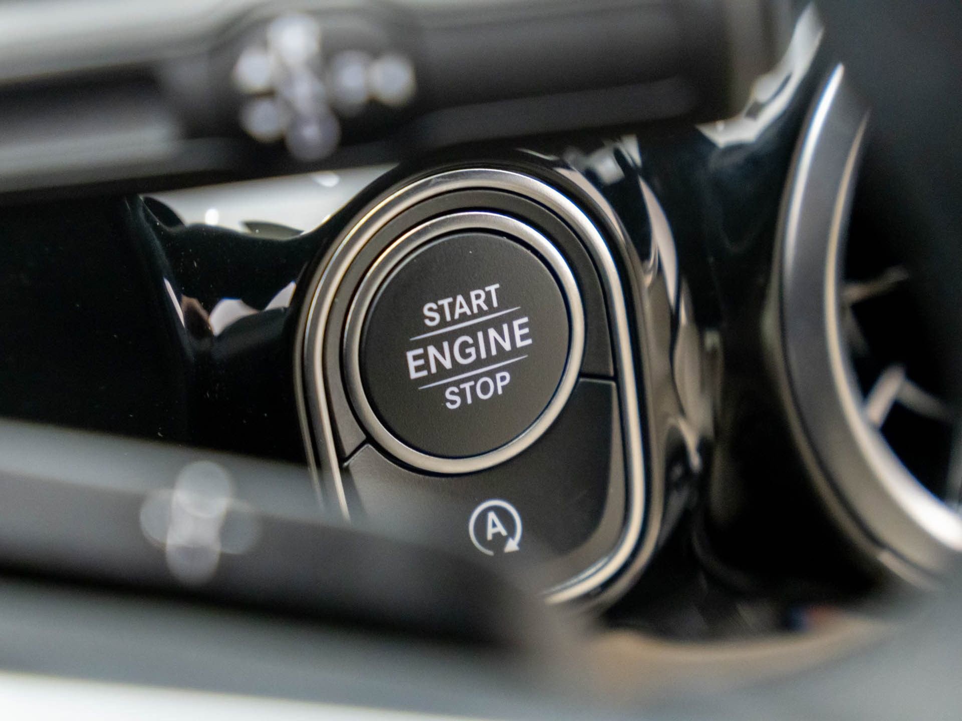 New 2025 Mercedes-Benz GLA 250 4MATIC image 21