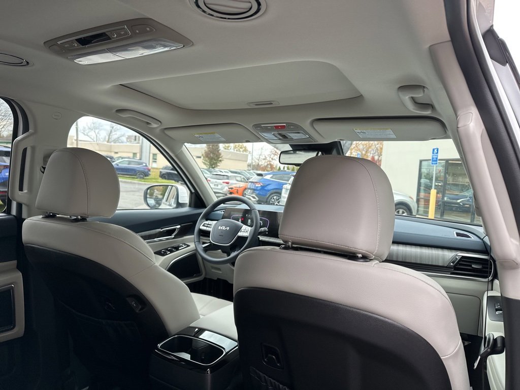 New 2025 Kia Telluride EX image 17
