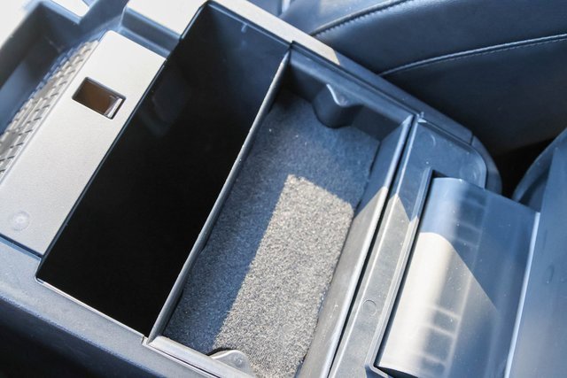 Used 2022 Ford Explorer Platinum w/ Technology Package image 27