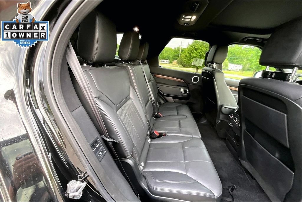 Used 2018 Land Rover Discovery HSE AWD/4WD image 24