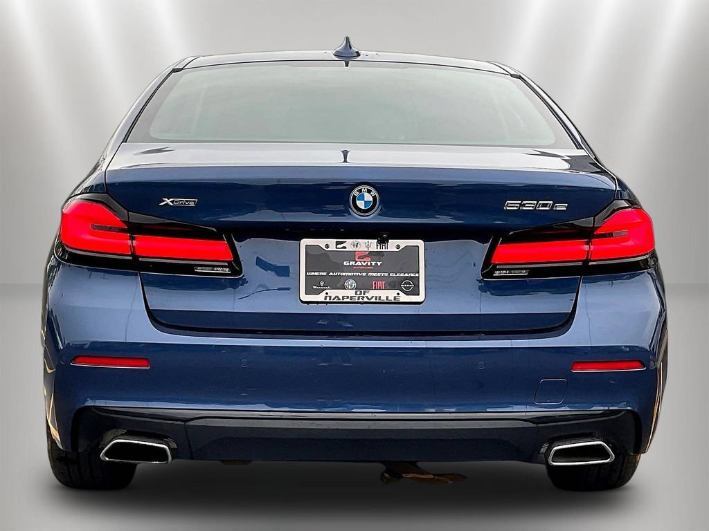 Used 2023 BMW 530e xDrive w/ Premium Package AWD/4WD image 5