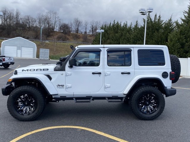 Used 2018 Jeep Wrangler Unlimited Sahara w/ Quick Order Package 24M Moab image 2