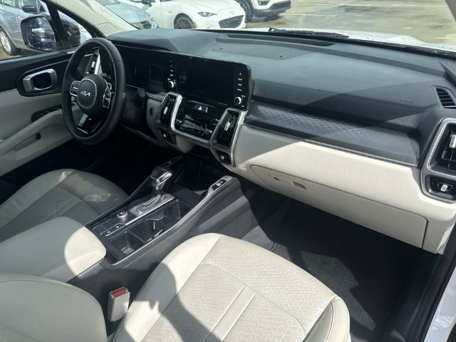 Used 2022 Kia Sorento S FWD image 17