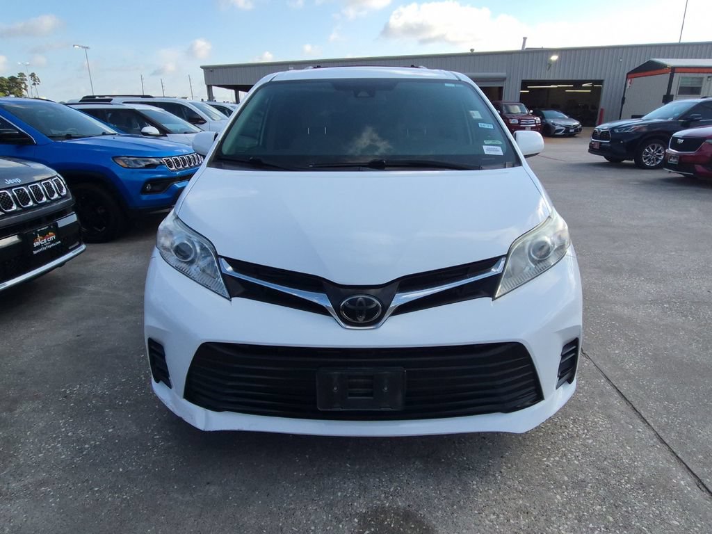 Used 2020 Toyota Sienna LE FWD image 5