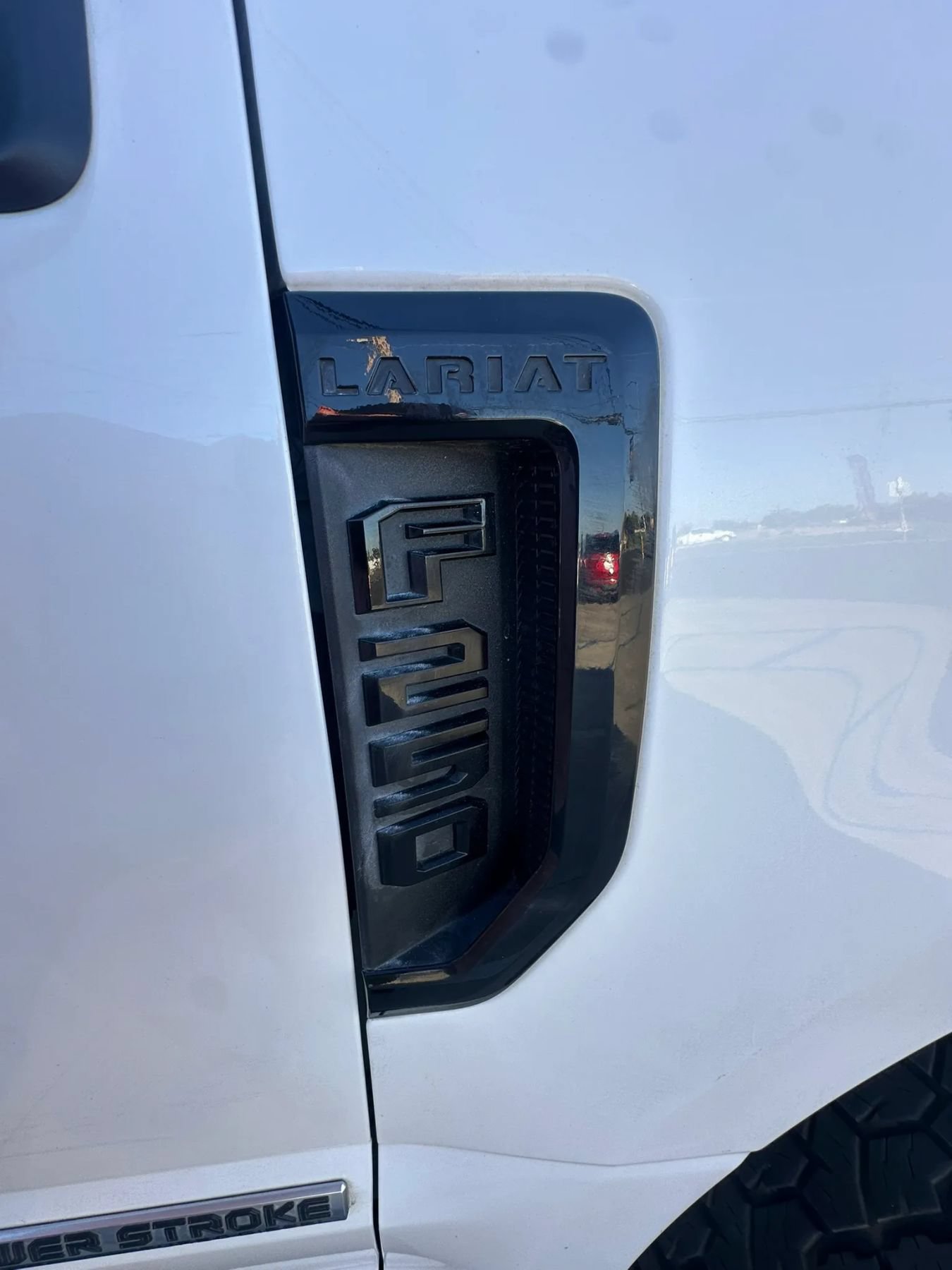 Used 2022 Ford F250 Lariat w/ Black Appearance Package AWD/4WD image 21
